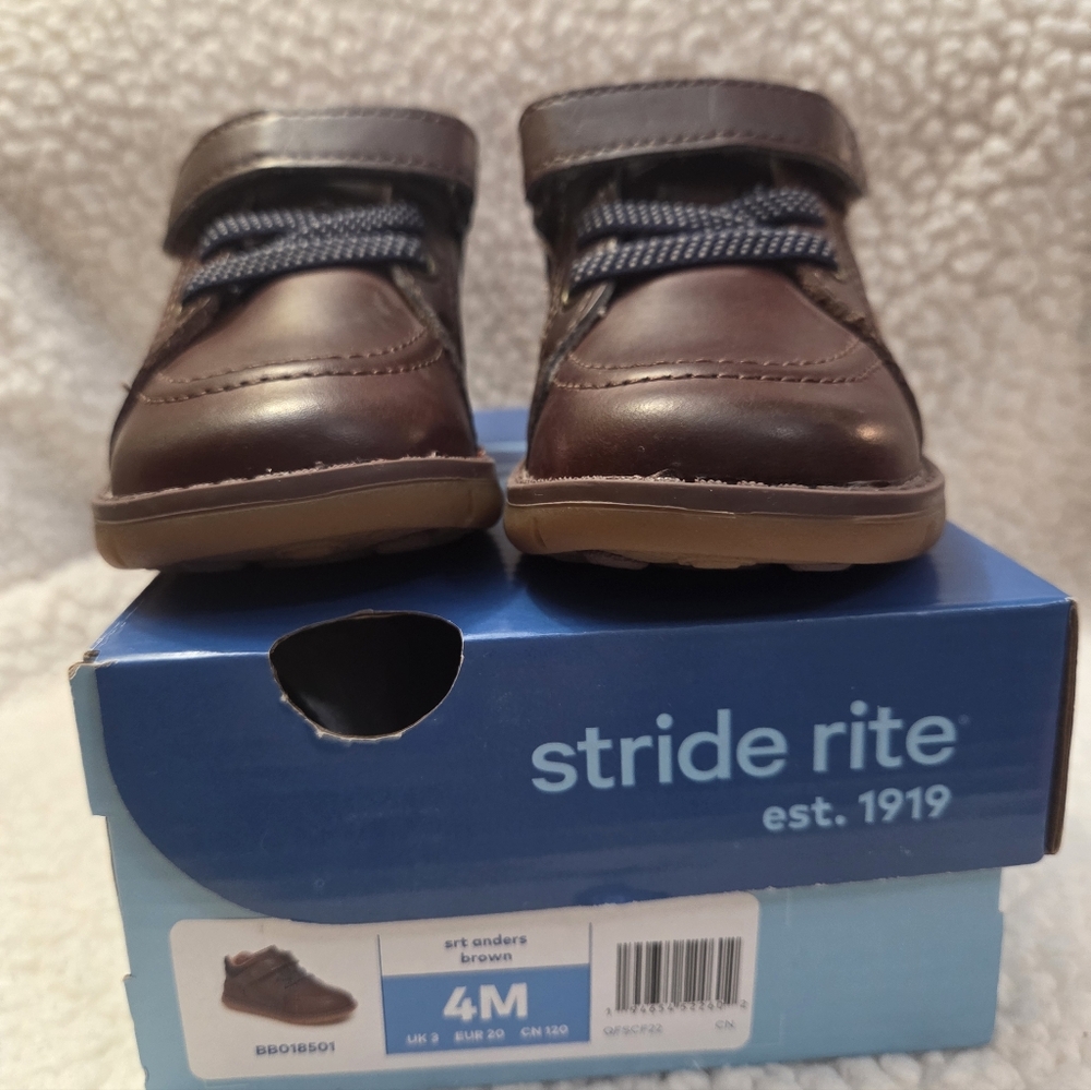 Stride Rite Anders Shoes Sz4